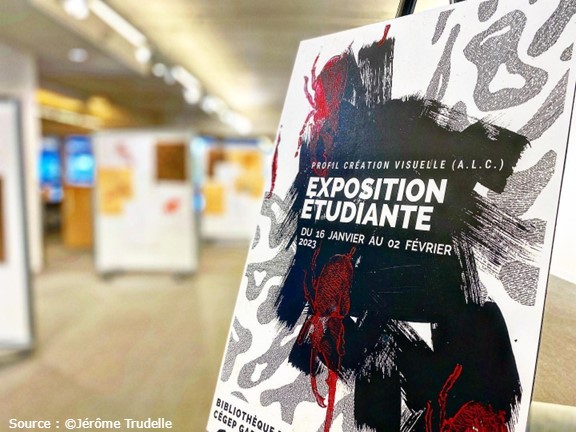 Affiche d'exposition étudiante en arts